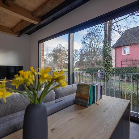 Modernes Ferien- Und Messezimmer In Idyllischer Lage Nordstemmen Luaran gambar